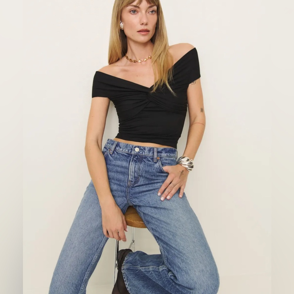 Reformation Ezlynn knit black top